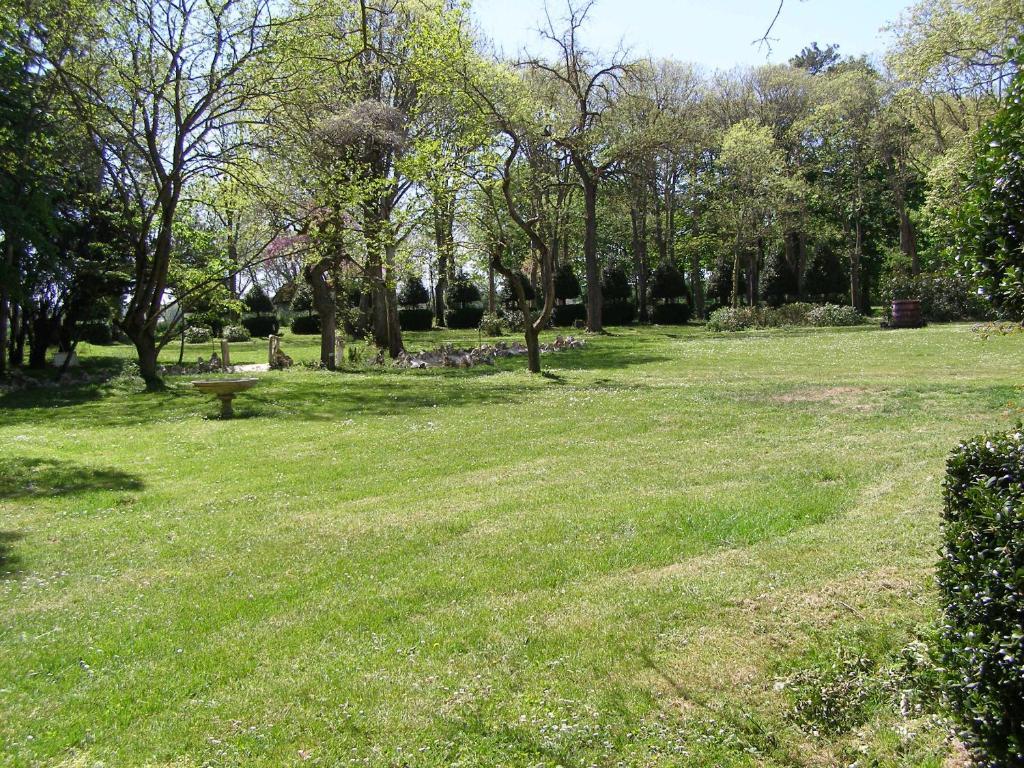 Le Relais Du Silence Chateau Lavail Labastide-dʼAnjou エクステリア 写真