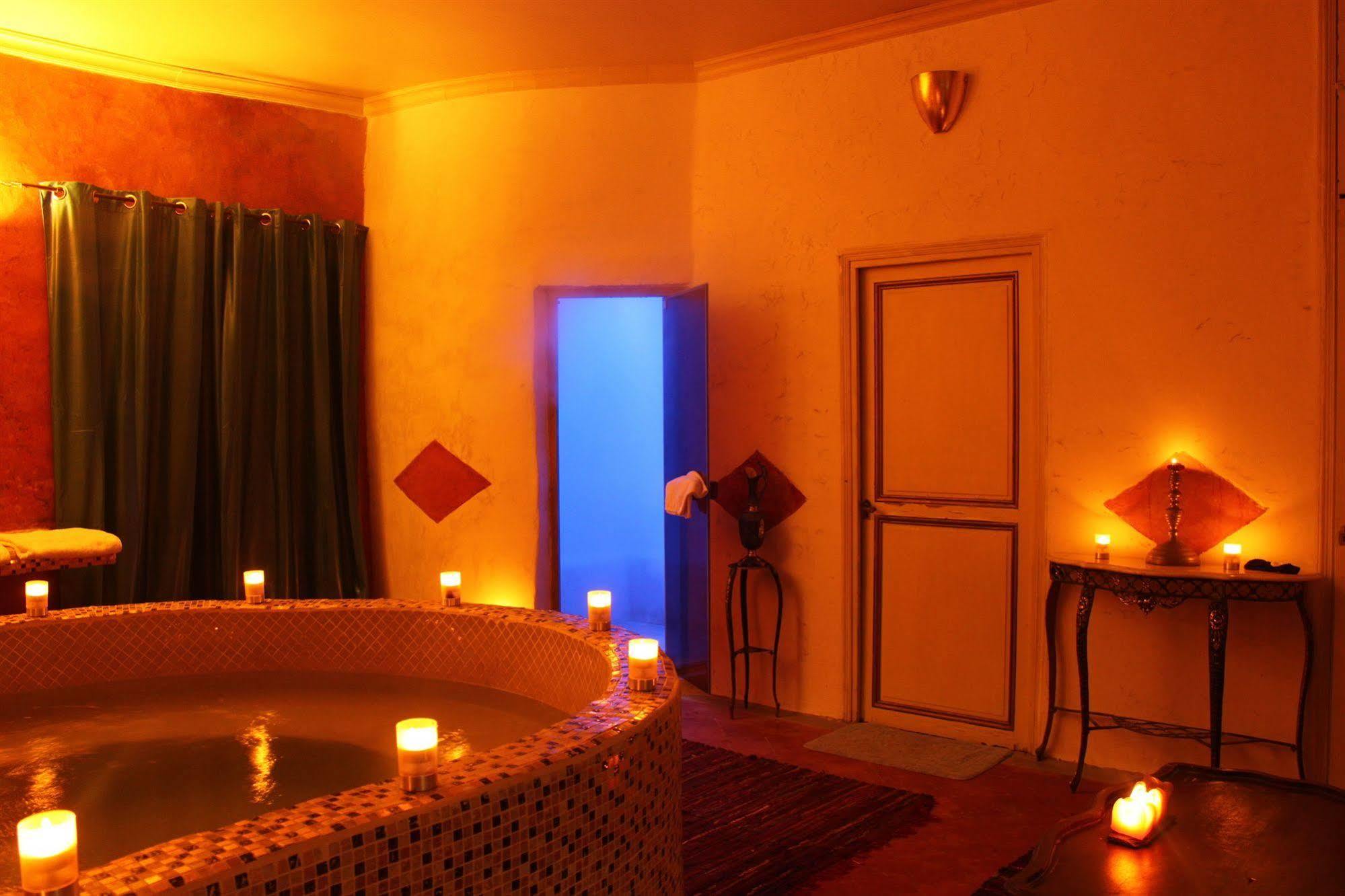 Le Relais Du Silence Chateau Lavail Labastide-dʼAnjou エクステリア 写真